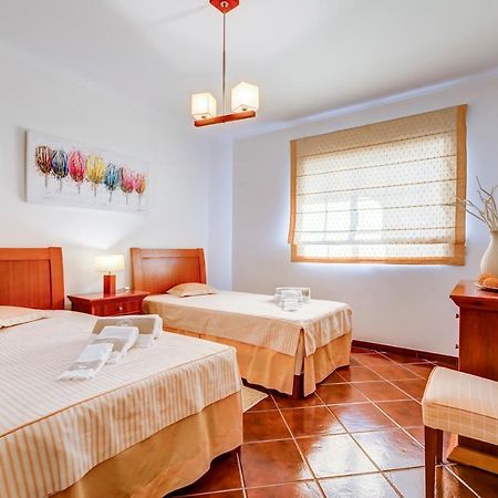 Altura Prime - 5 Suites, Private Pool And Parking, Walk To Beach Buitenkant foto