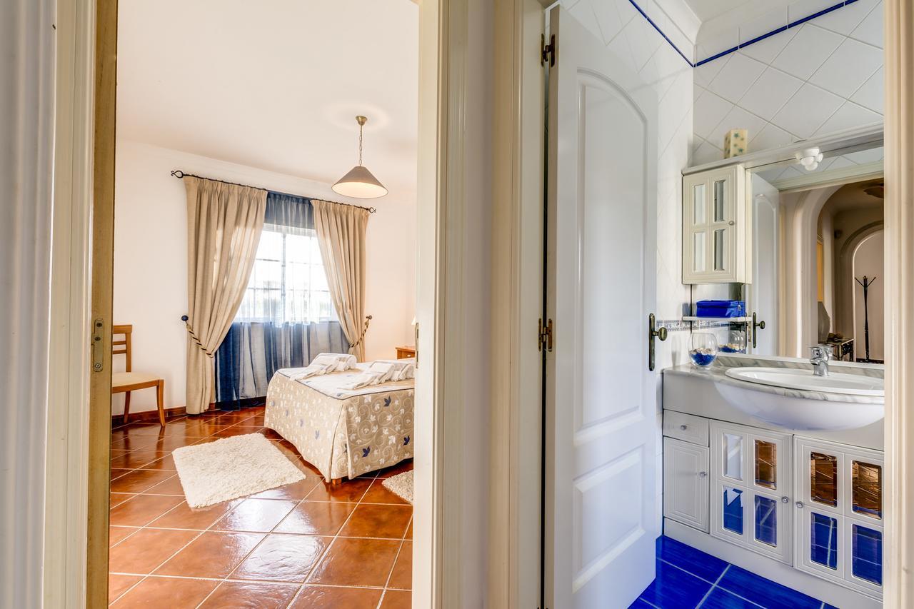 Altura Prime - 5 Suites, Private Pool And Parking, Walk To Beach Buitenkant foto