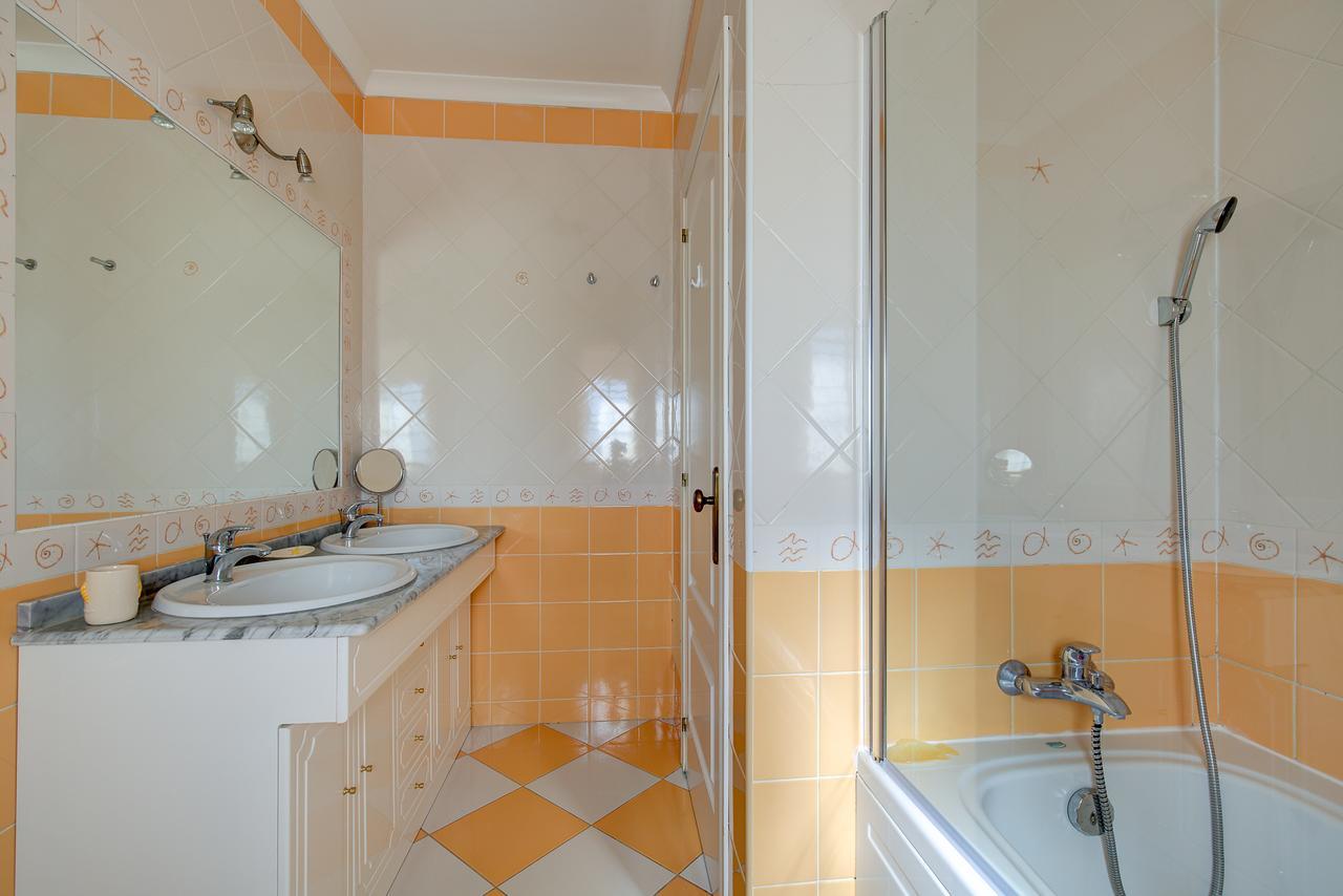 Altura Prime - 5 Suites, Private Pool And Parking, Walk To Beach Buitenkant foto