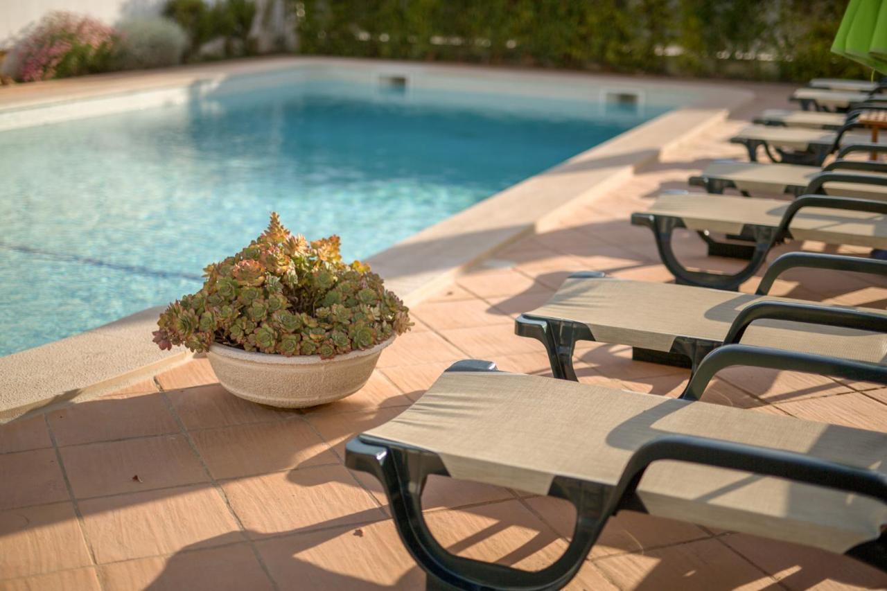 Altura Prime - 5 Suites, Private Pool And Parking, Walk To Beach Buitenkant foto